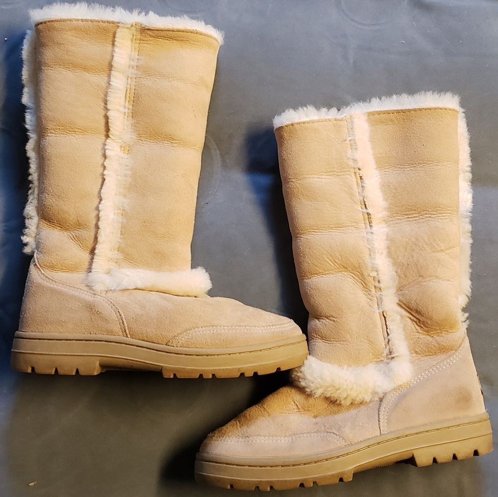 Authentic Ugg Sunburst Tall Boots in sand